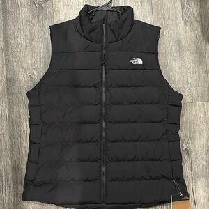 Brand new North Face Aconcagua Vest